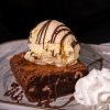 Brownie con helado